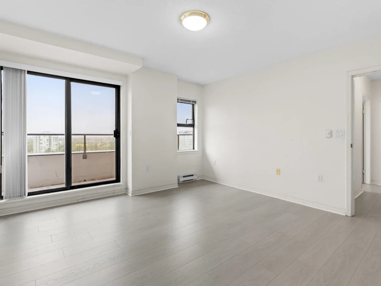 1605-6611 Cooney Road, Richmond, BC, V6Y 4C5 - 14