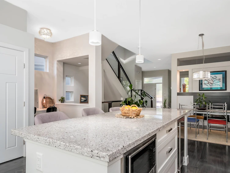 16772 23 Avenue, Surrey, BC, V3Z 0M7 - 18