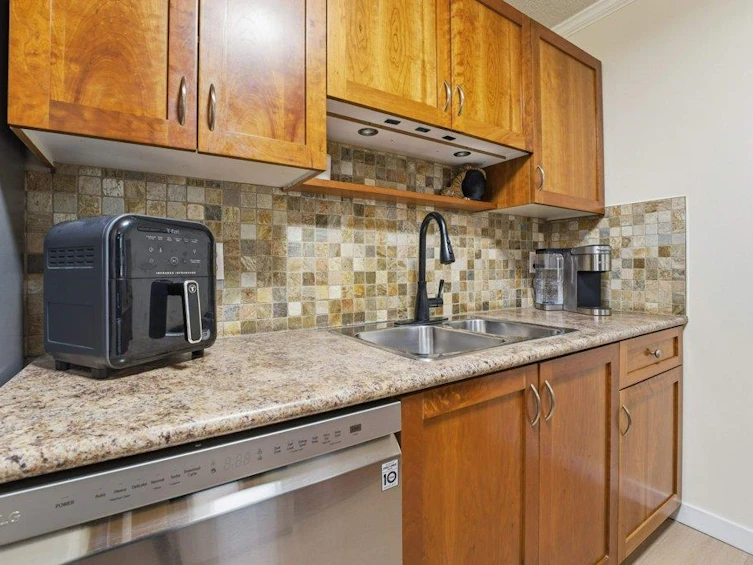207-10220 Ryan Road, Richmond, BC, V7A 4R1 - 12
