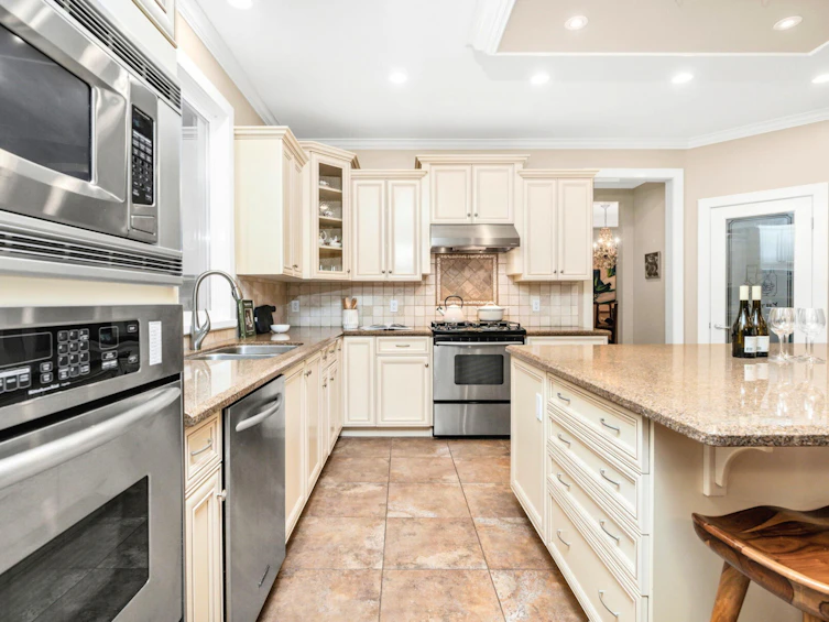 906 Prospect Avenue, North Vancouver, BC, V7R 2M3 - 10