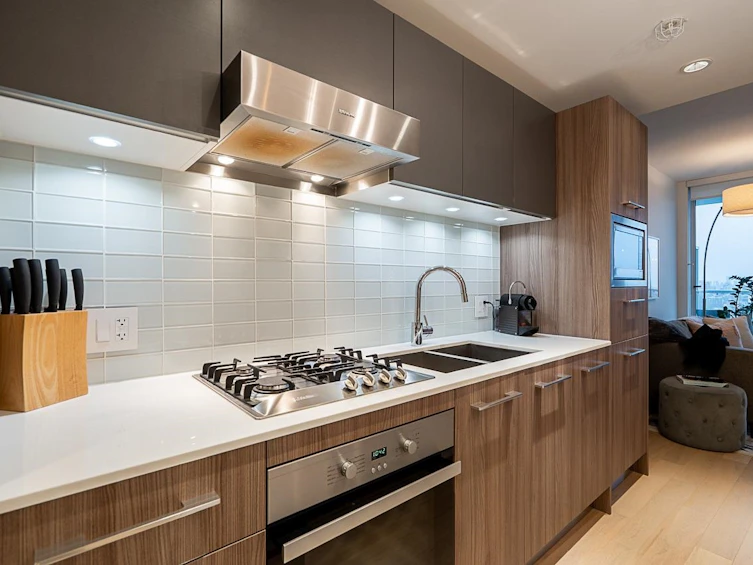 1106-4638 Gladstone Street, Vancouver, BC, V5N 0G5 - 2