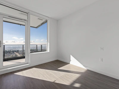 2808-6699 Dunblane Avenue - 3