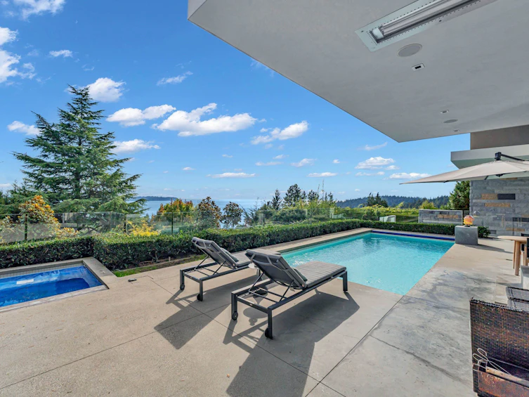 4313 Rockridge Road, West Vancouver, BC, V7W 1A6 - 2