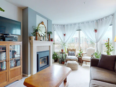 202-1468 Pemberton Avenue - 2