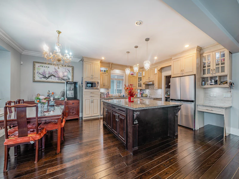 5007 Hardwick Street, Burnaby BC V5G 1P8