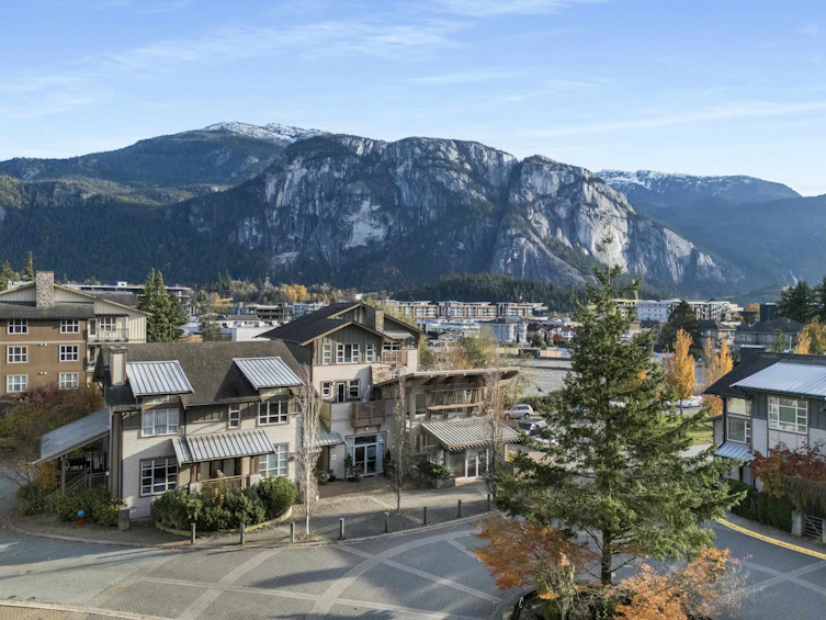 38226 Eaglewind Boulevard, Squamish, BC, V8B 0T2 - 38