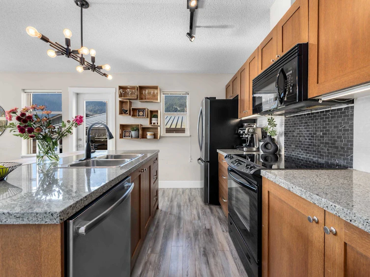 38226 Eaglewind Boulevard, Squamish, BC, V8B 0T2 - 11