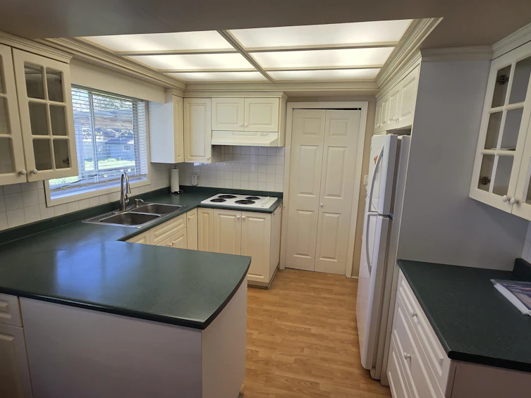 8051 Jones Road, Richmond, BC, V6Y 1L5 - 4