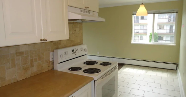 630 Clarke Road, Coquitlam, BC, V3J 3X8 - 4