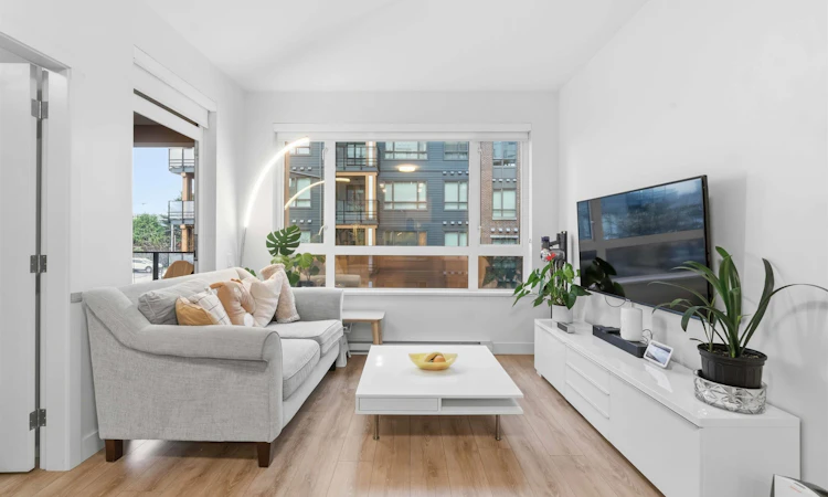 205-735 Anskar Court