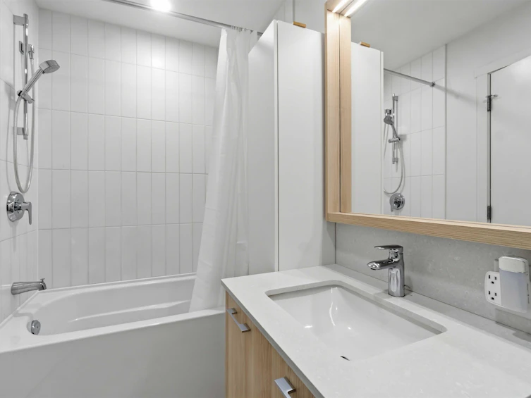 205-735 Anskar Court, Coquitlam, BC, V3J 0L7 - 12