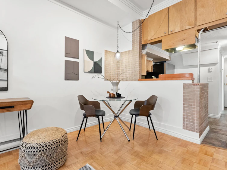 B5-238 E 10th Avenue, Vancouver, BC, V5T 1Z5 - 6
