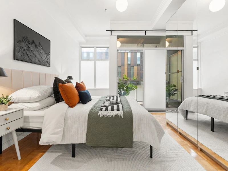 B5 - 238 E 10th Avenue, Vancouver BC V5T 1Z5