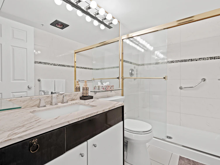 403-1159 Main Street, Vancouver, BC, V6A 4B6 - 25