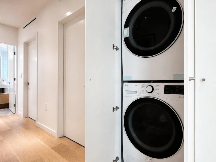 1-2915 E 5th Avenue, Vancouver, BC, V5M 1N6 - 8