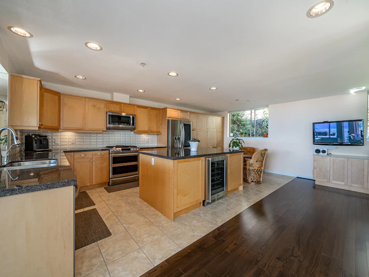 8664 Seascape Drive, West Vancouver, BC, V7W 3J7 - 16