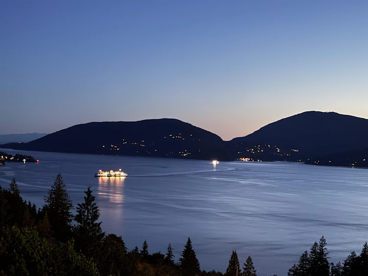 8664 Seascape Drive, West Vancouver, BC, V7W 3J7 - 2