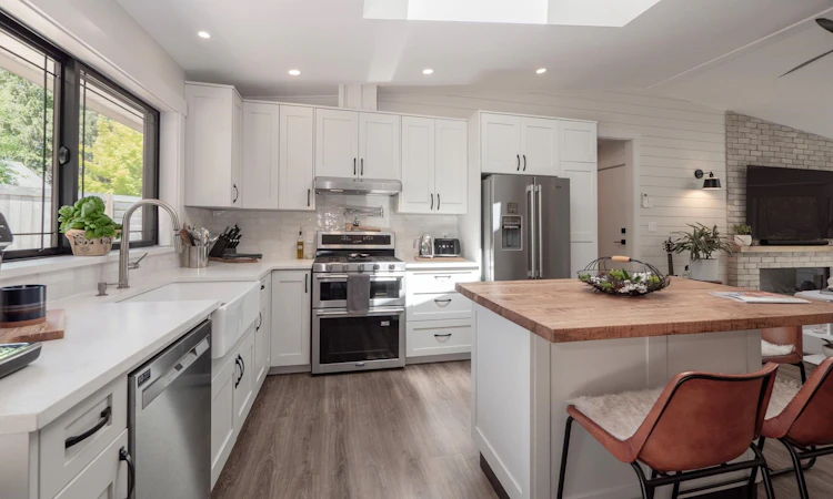 655 Dougall Road