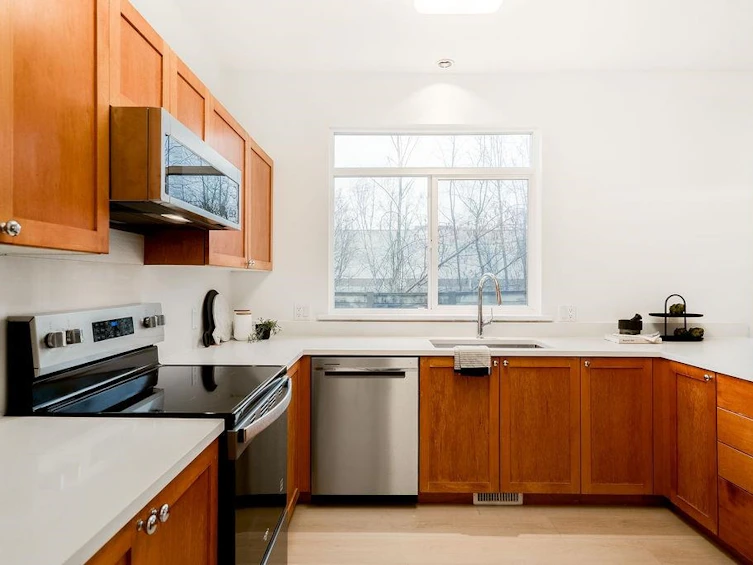 11888 Springdale Drive, Pitt Meadows, BC, V3Y 2S6 - 8