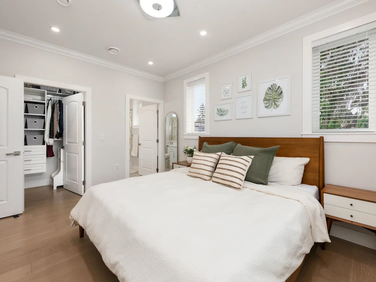 2876 Clark Drive, Vancouver, BC, V5N 0E9 - 16