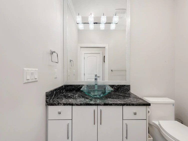 2876 Clark Drive, Vancouver, BC, V5N 0E9 - 14