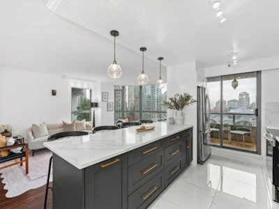 501-888 Hamilton Street - 2