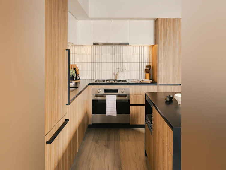 213-5060 James Street, Vancouver, BC, V5V 3J4 - 3