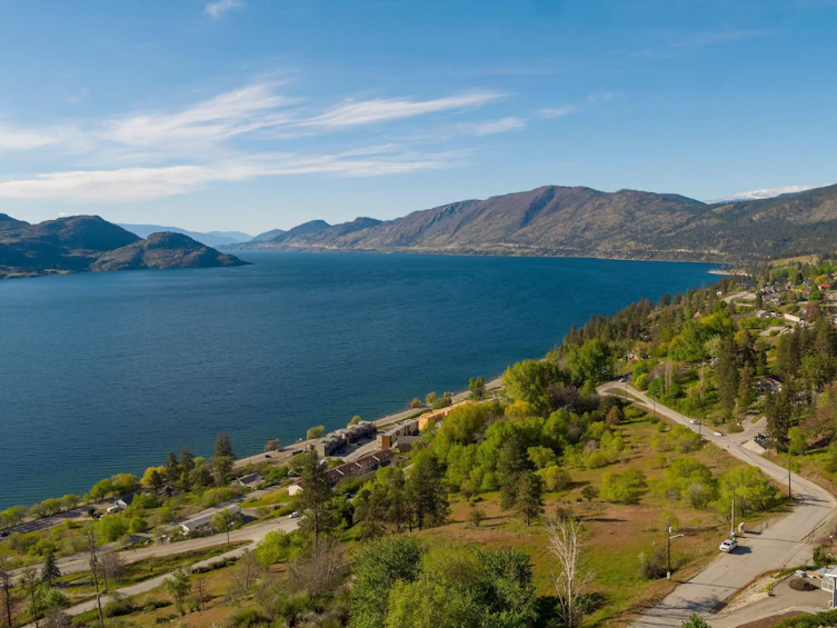 5930 Columbia Avenue, Peachland, BC, V0H 1X4 - 2
