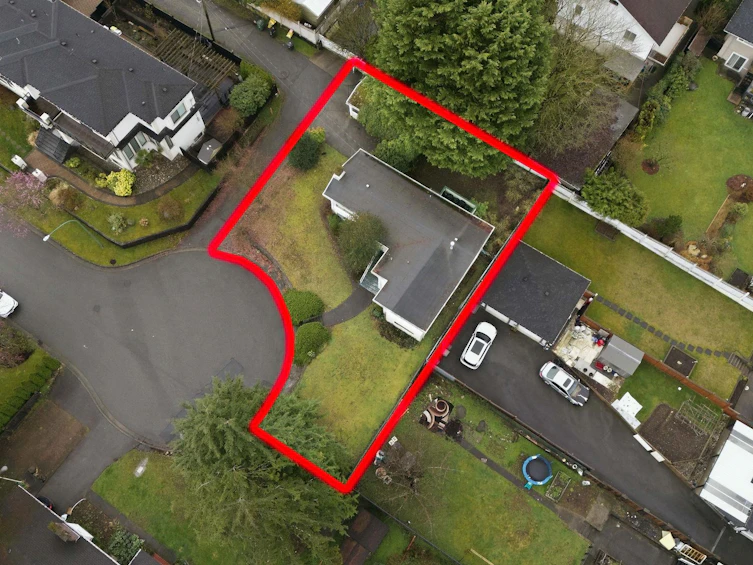4745 Gilpin Court, Burnaby, BC, V5G 3A1 - 29