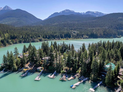 9297 Lakeshore Drive - 5