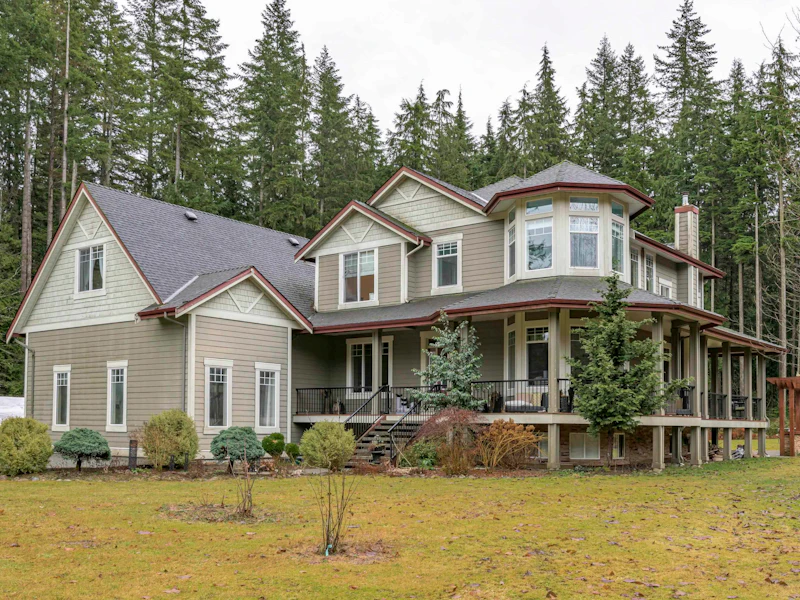 11722 272nd Street, Maple Ridge BC V2W 1Y9