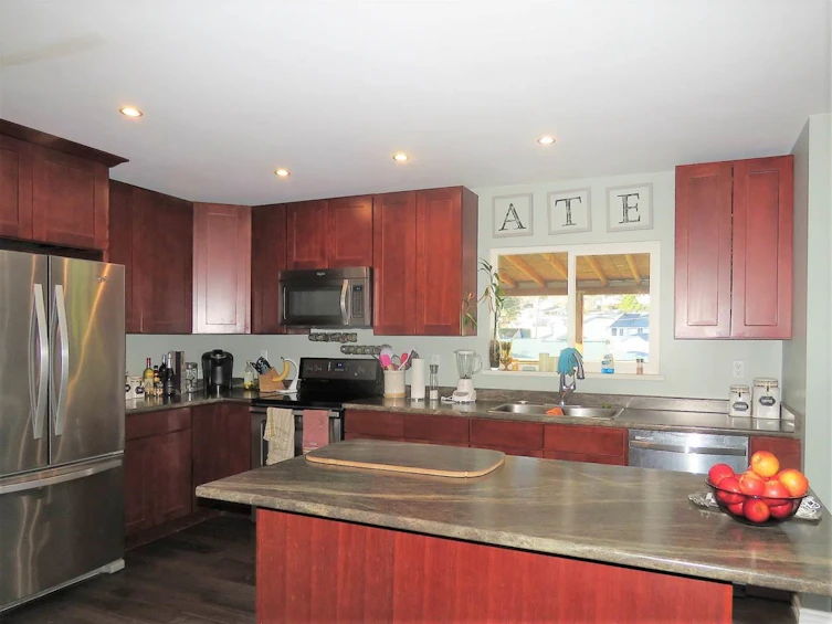 8123 Sumac Place, Mission, BC, V2V 5L2 - 3