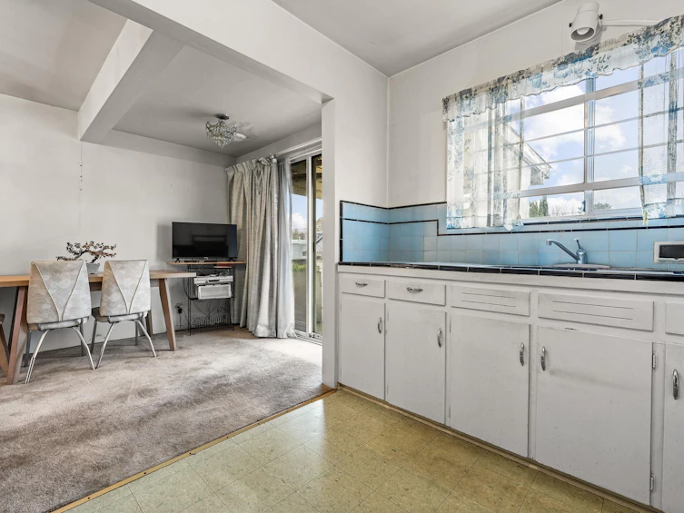 3281 E 2nd Avenue, Vancouver, BC, V5M 1G2 - 9