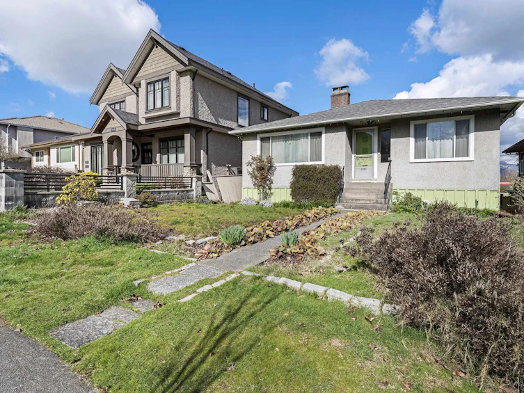 3281 E 2nd Avenue, Vancouver, BC, V5M 1G2 - 35