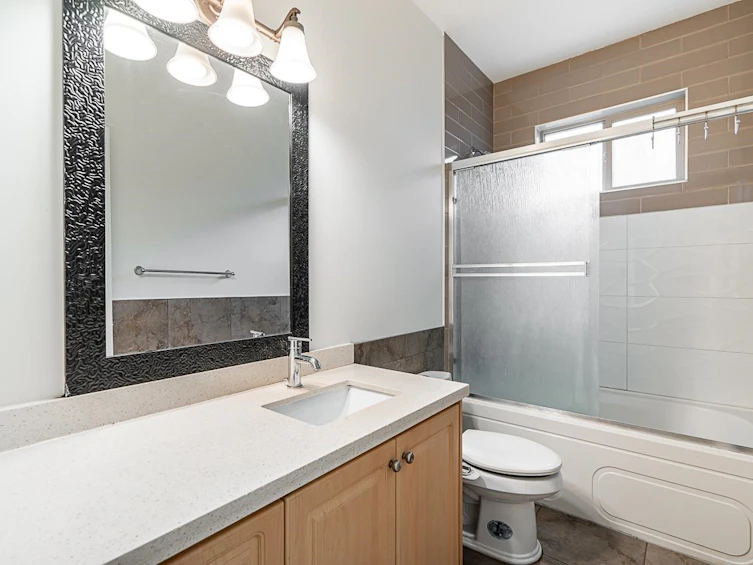 6159 Canada Way, Burnaby, BC, V5E 3P1 - 29