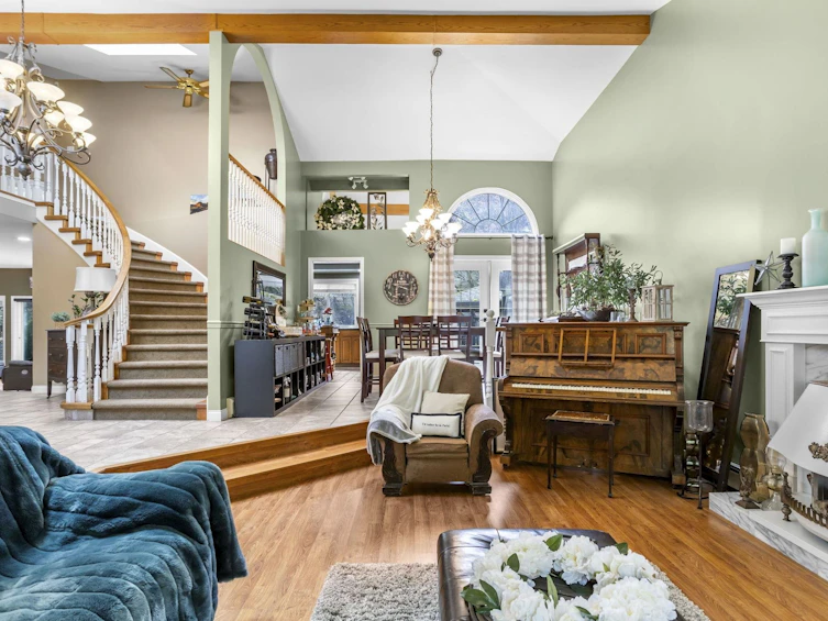 32560 Downes Road, Abbotsford, BC, V4X 1X3 - 5