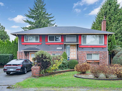 10091 Ainsworth Crescent - 3