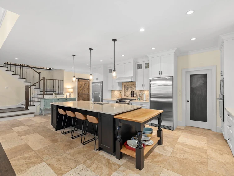 9075 King Street, Langley, BC, V1M 2S6 - 8