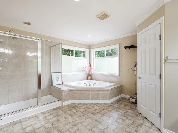9833 182 Street, Surrey, BC, V4N 5A9 - 19