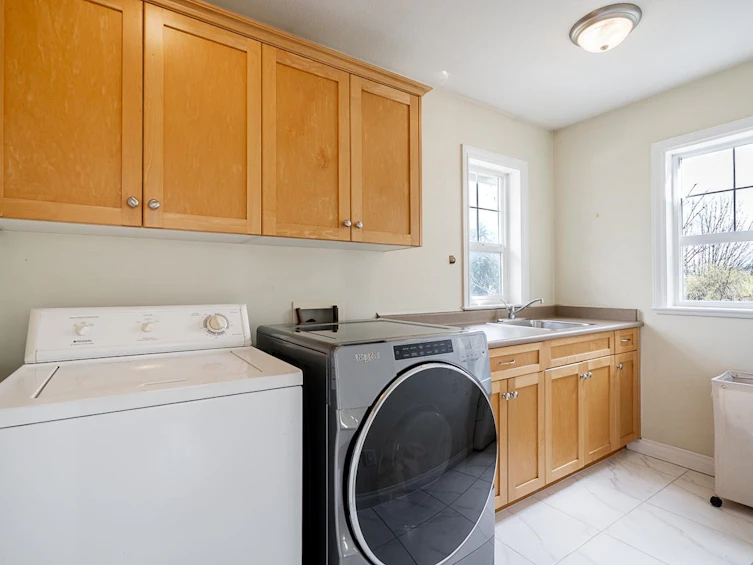 9833 182 Street, Surrey, BC, V4N 5A9 - 24