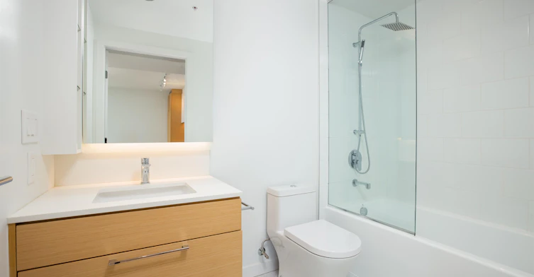 704-1188 Bidwell, Vancouver, BC, V6G 0C6 - 6