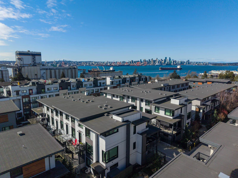 33 - 528 E 2nd Street, North Vancouver BC