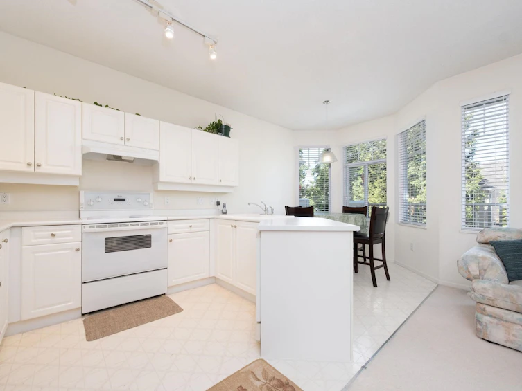 33-7500 Cumberland Street, Burnaby, BC, V3N 4Z9 - 11