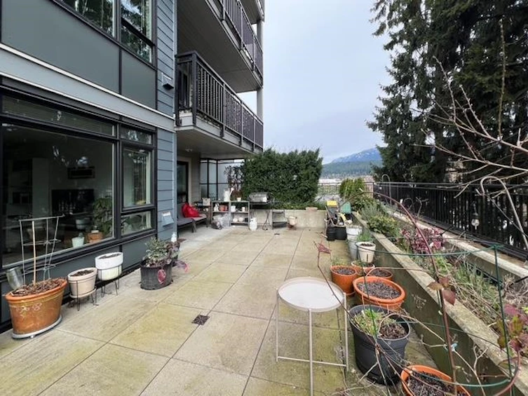 215-2525 Clarke Street, Port Moody, BC, V3H 0J3 - 24