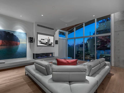 2893 Bellevue Avenue - 4