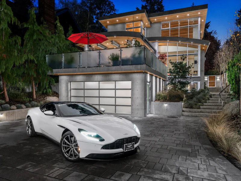2893 Bellevue Avenue, West Vancouver BC V7V 1E7