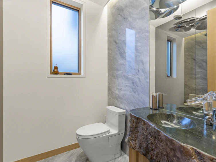 6021 Collingwood Place, Vancouver, BC, V6N 1V2 - 9