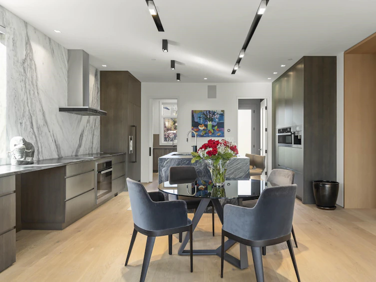 6021 Collingwood Place, Vancouver, BC, V6N 1V2 - 3