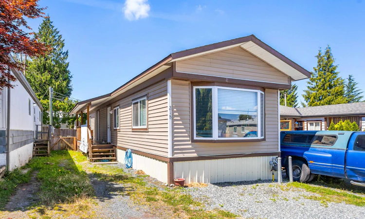 21B-26892 Fraser Highway