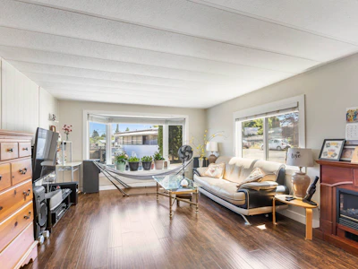 21B-26892 Fraser Highway - 4